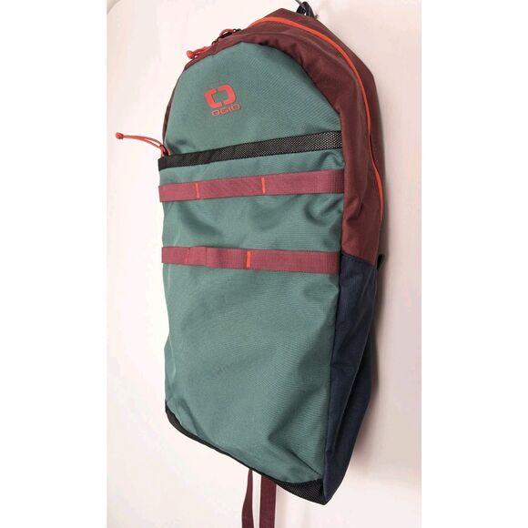 Ogio Alpha 20L Lightweight Backpack Maroon Blue Green Great Condition MSRP $100 - Picture 3 of 9